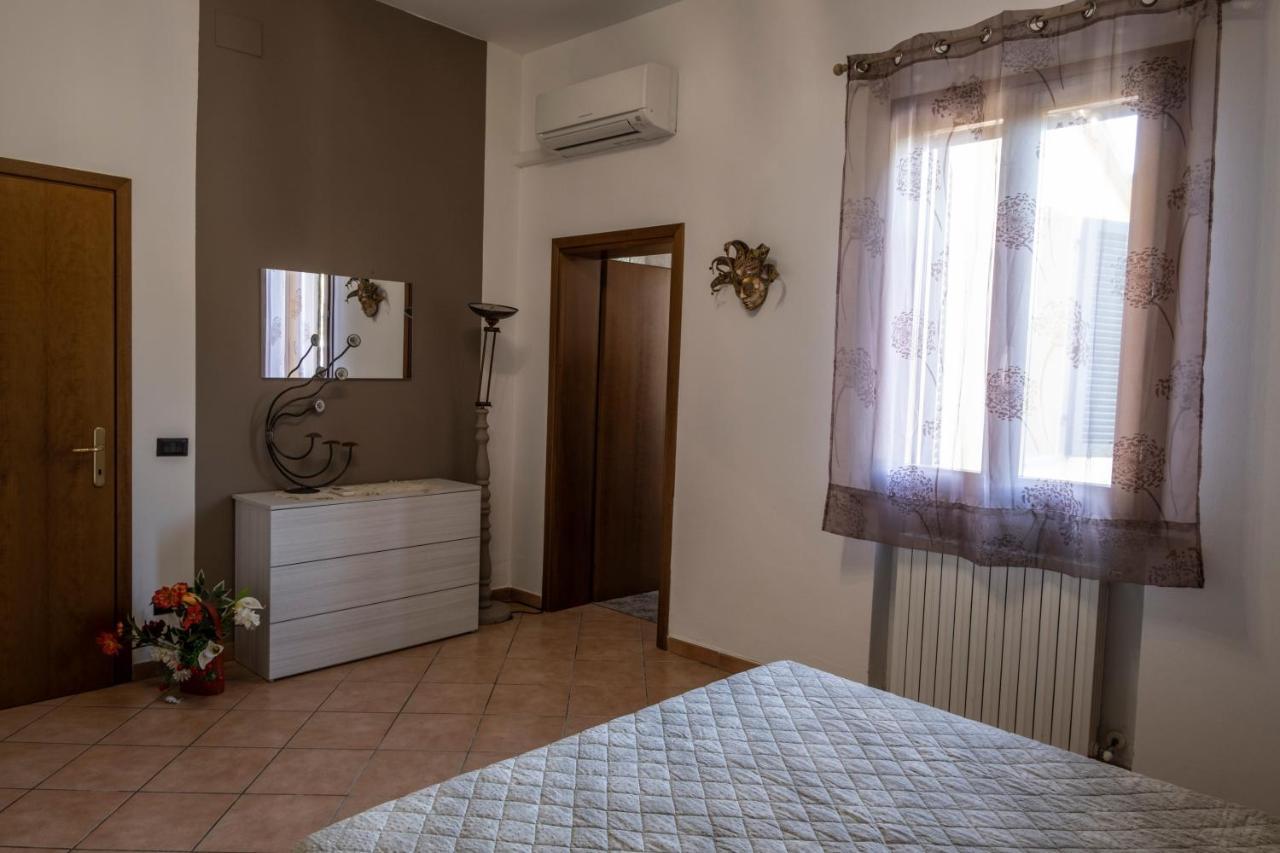 B&B La Serra ซานมีเนียโต ภายนอก รูปภาพ